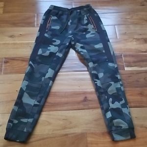 Boys small camo sweat pants